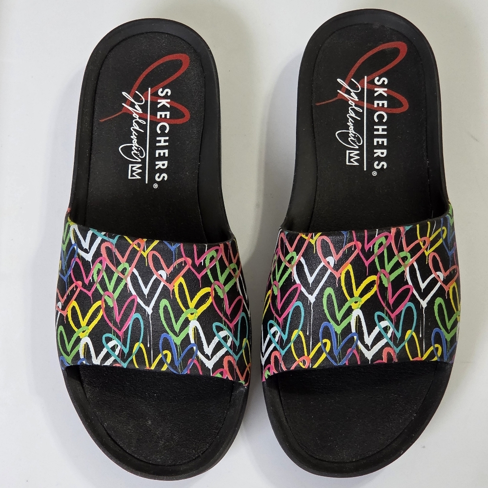 ​🌈 Skechers x JGoldcrown Lovewall Foamie Slides ❤️ Size 7 Pride Hearts